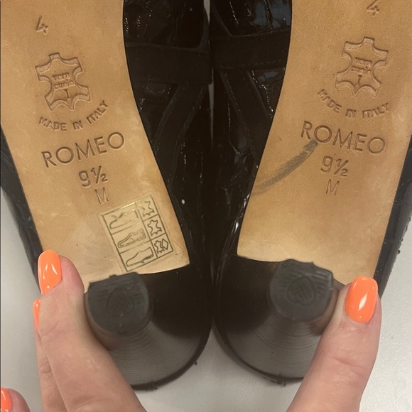 Brighton Black Patent Leather Mules with Silver Medallion Romeo size 9.5 M - Picture 8 of 10